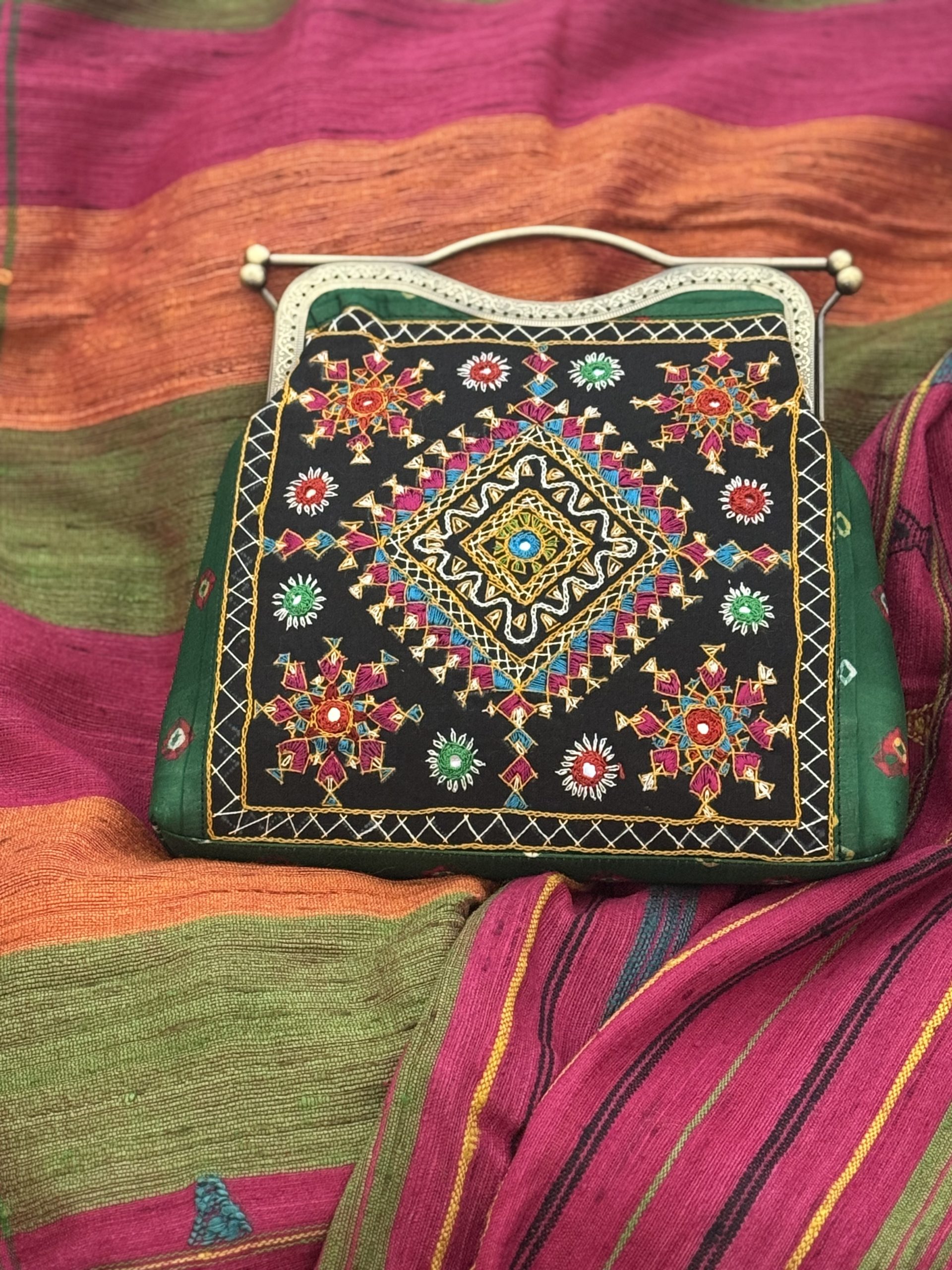 New handcrafted embroidered purse 6 by Pehramni