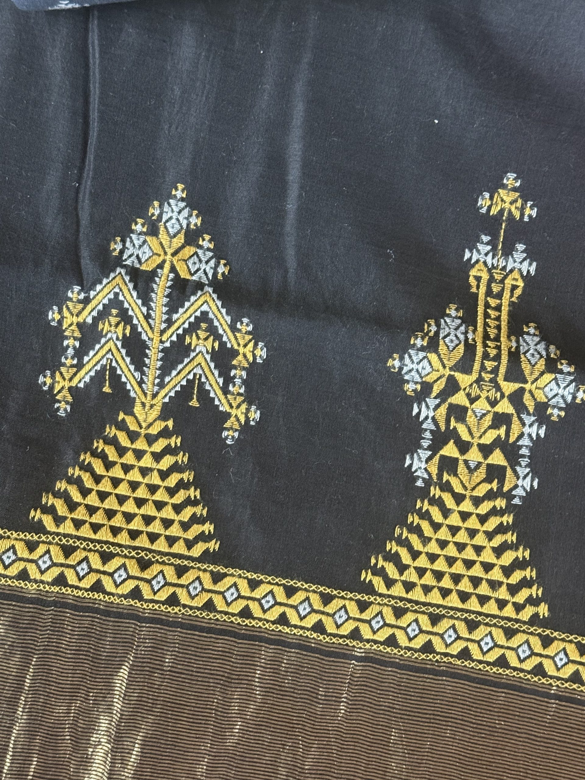 Black Maheshwari cotton-silk saree with gold and silver Suf embroidery